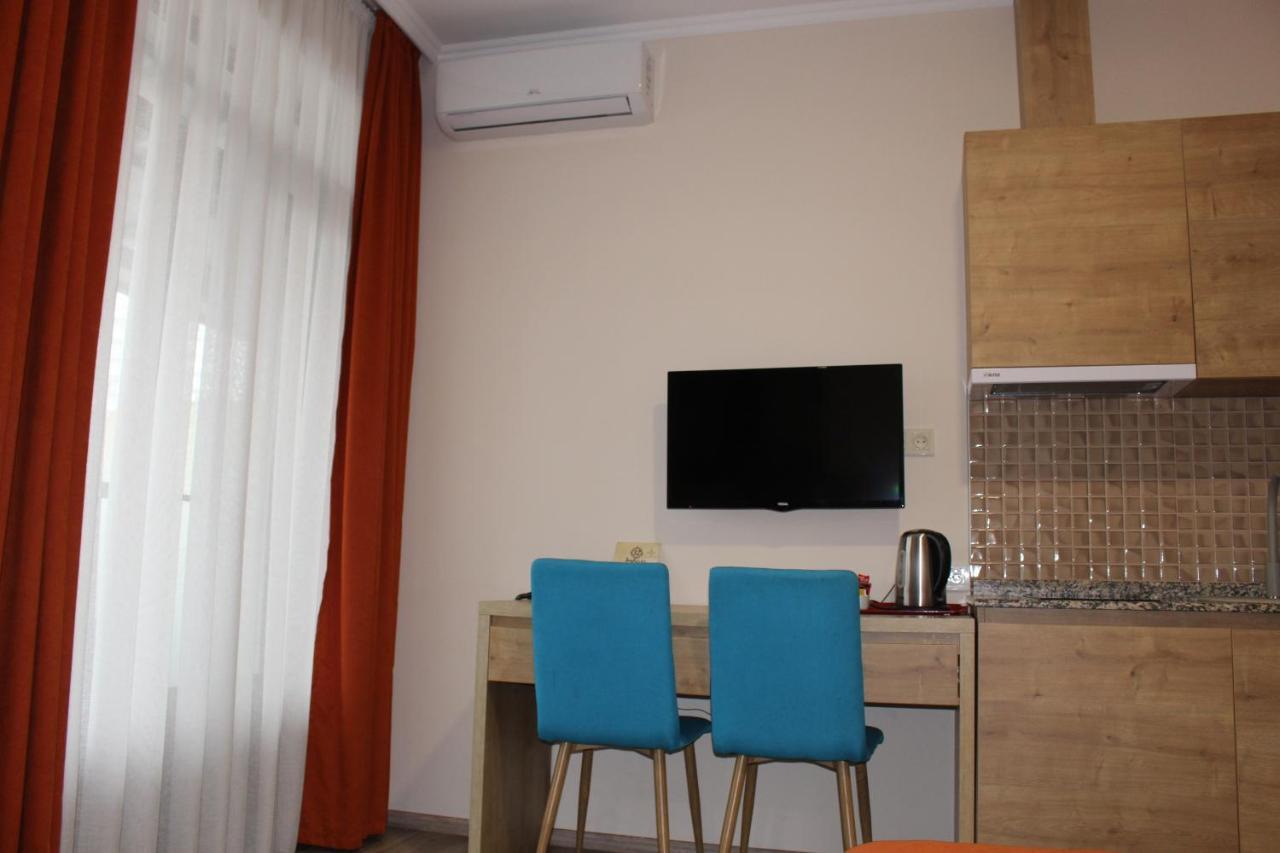 Boutique Hotel 32 Batumi Eksteriør bilde