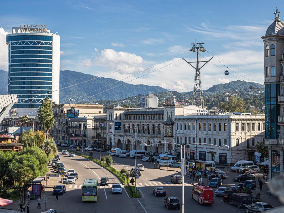 Boutique Hotel 32 Batumi Eksteriør bilde