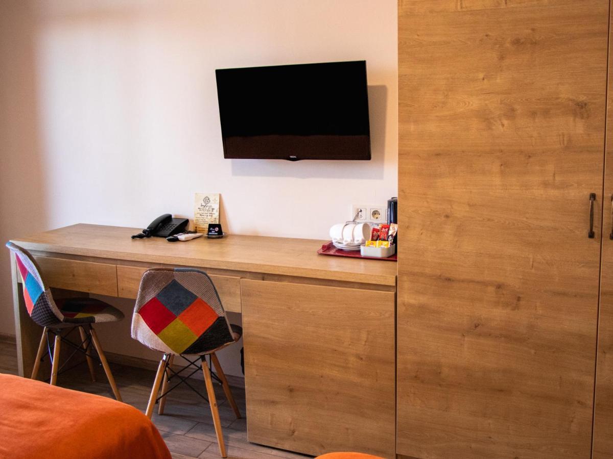 Boutique Hotel 32 Batumi Eksteriør bilde