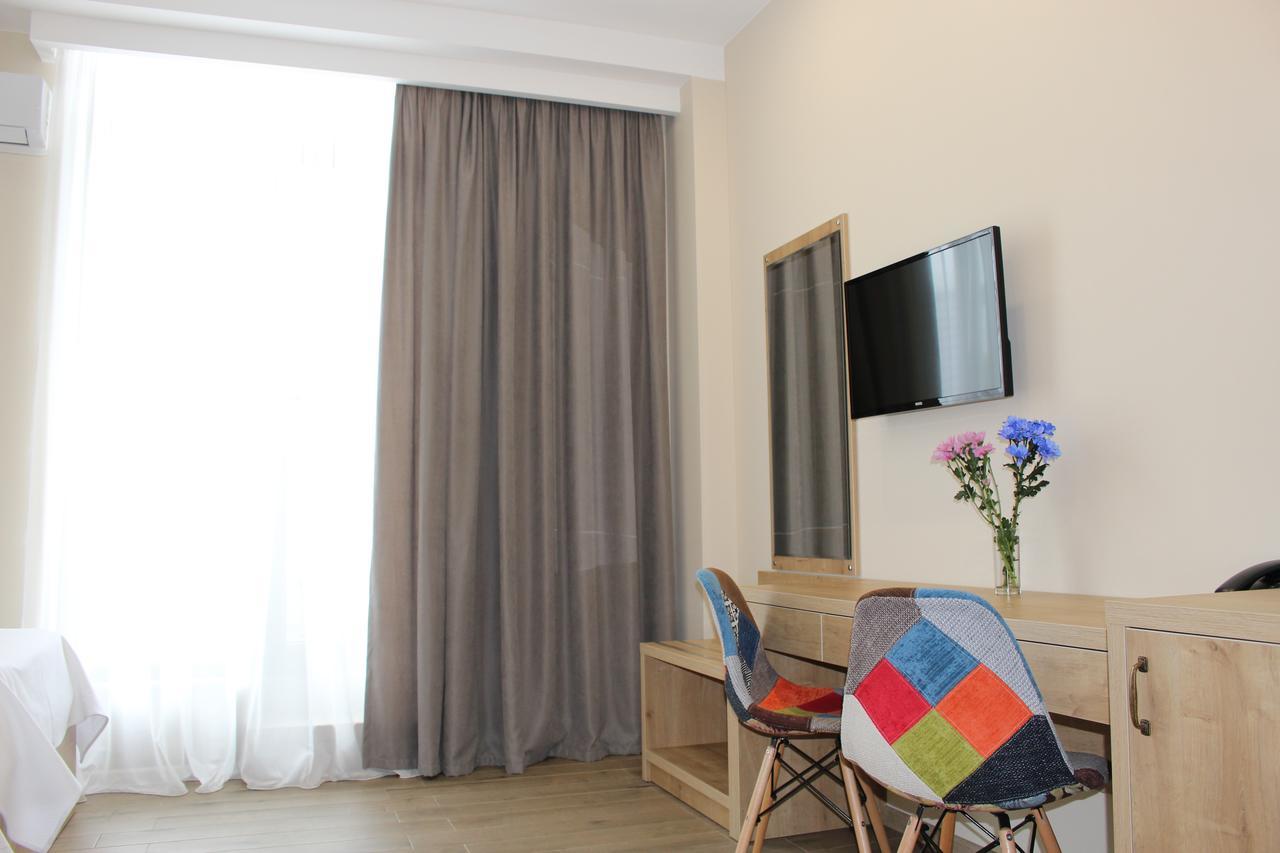 Boutique Hotel 32 Batumi Eksteriør bilde