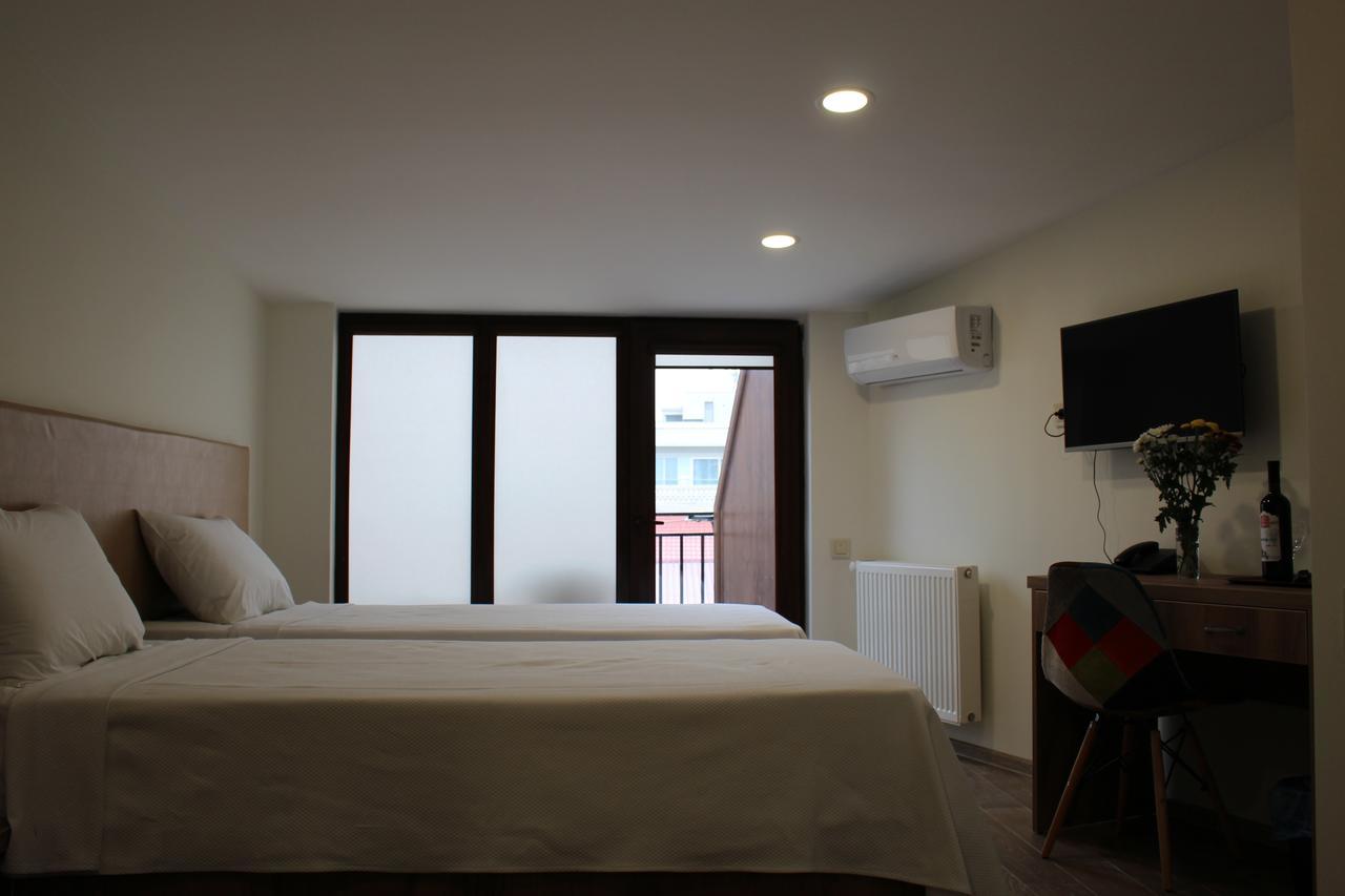 Boutique Hotel 32 Batumi Eksteriør bilde