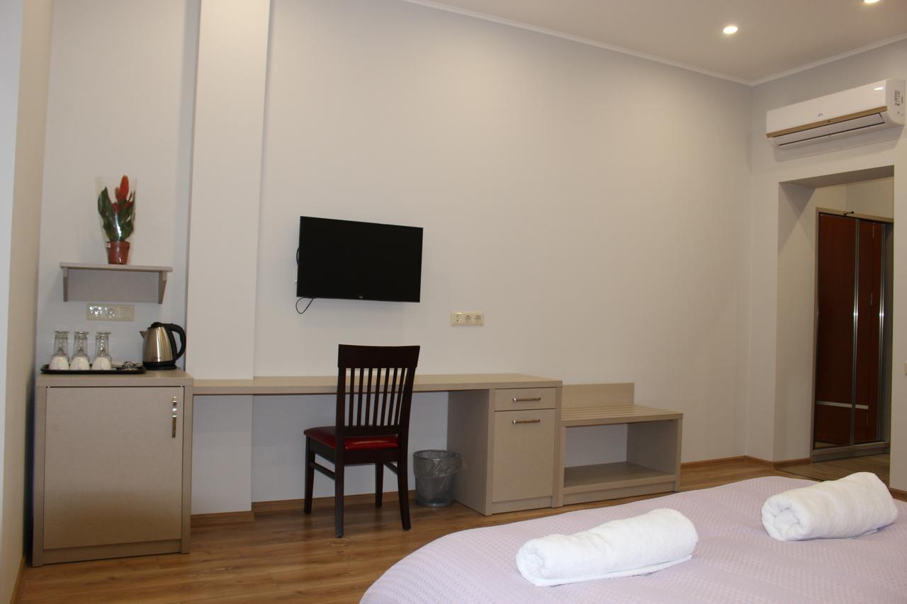 Boutique Hotel 32 Batumi Eksteriør bilde