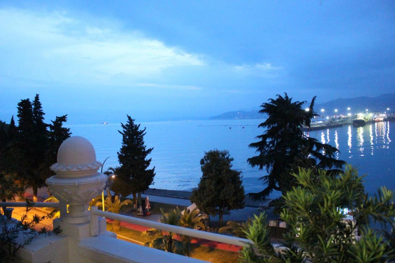 Boutique Hotel 32 Batumi Eksteriør bilde